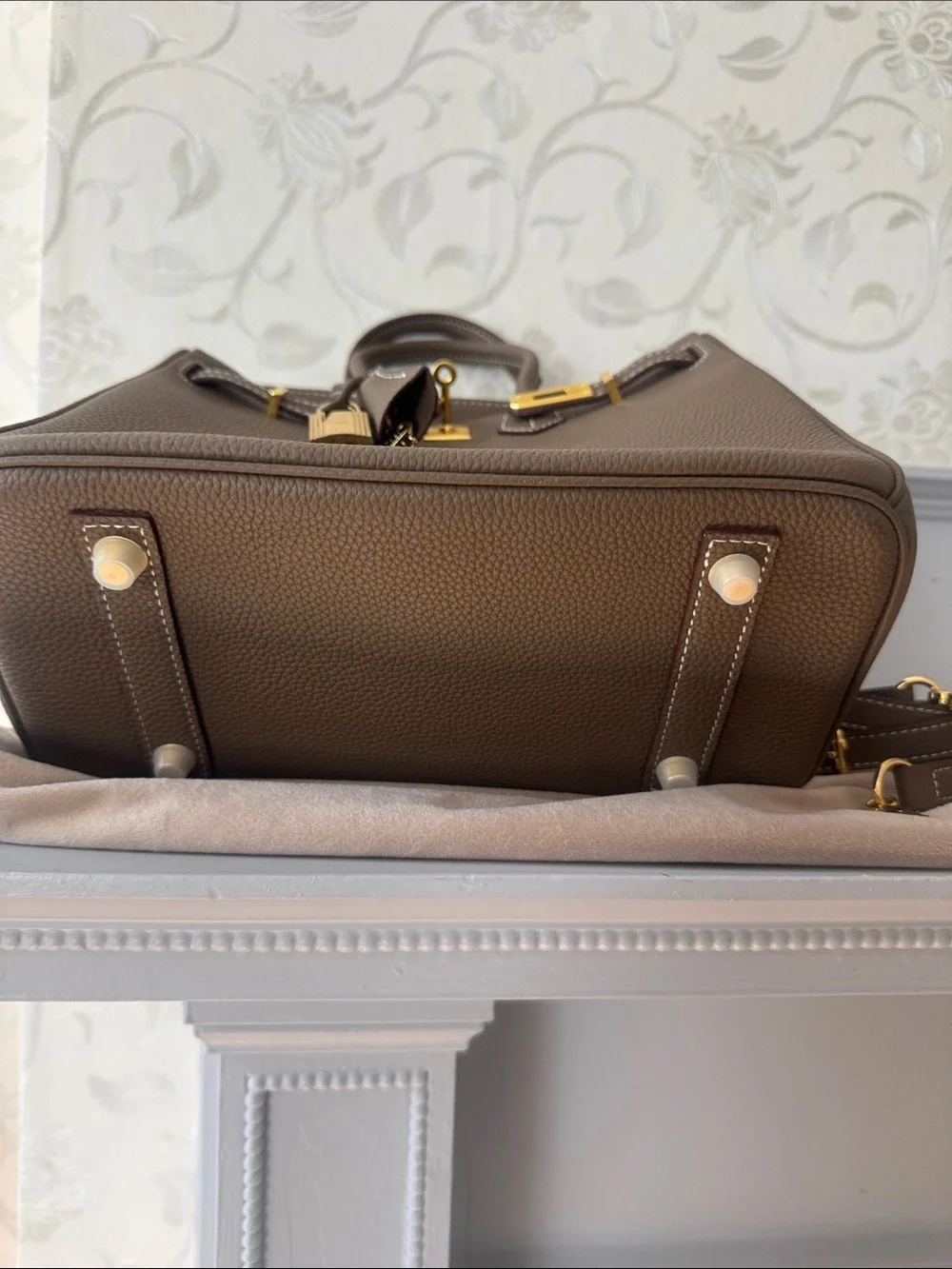25cm Etaupe Round Top Handle Leather Satchel